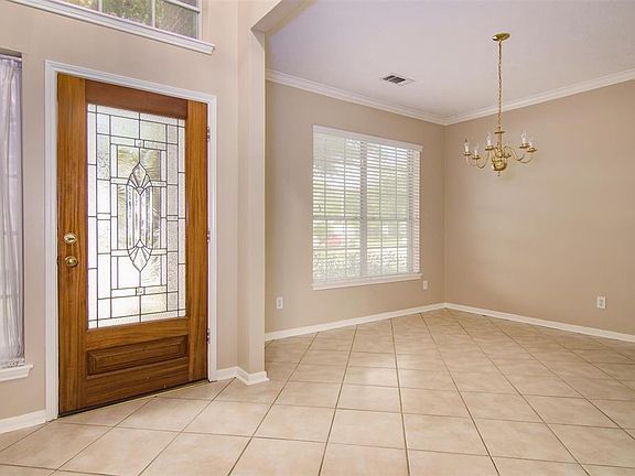 5th image of 12718 Leemont Ct