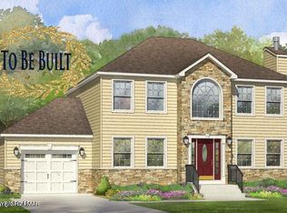 155L Tinkwig Dr, Hawley, PA 18428