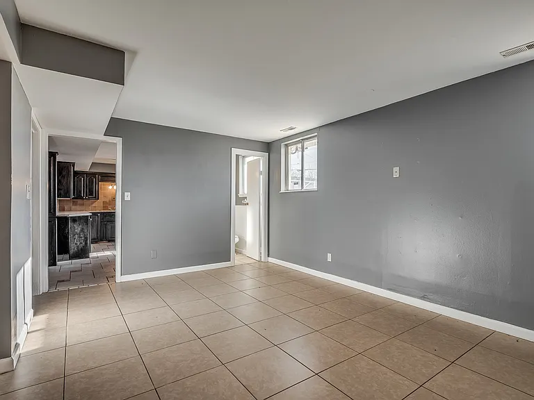 2520 SW 68th St — Photo 11