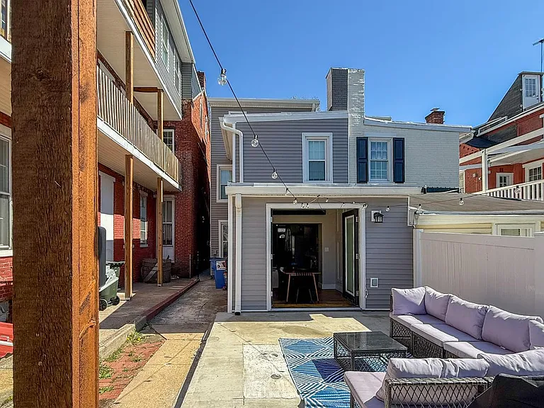 521 Locust St — Photo 18