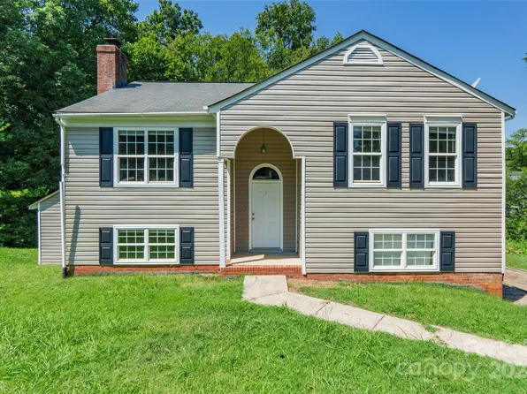 7446 Captain John Ln, Charlotte, NC 28273