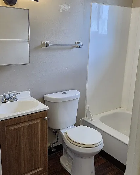 376 Hudson Ave #7777 — Photo 2