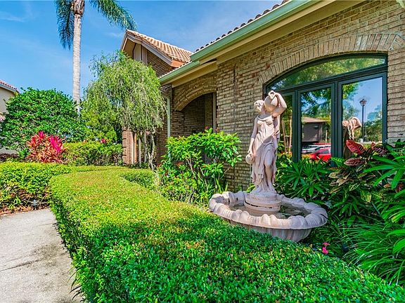 2nd image of 1808 Oakmont Ct