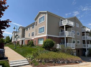 1122 Lake Ridge Dr UNIT 301, Traverse City, MI 49684