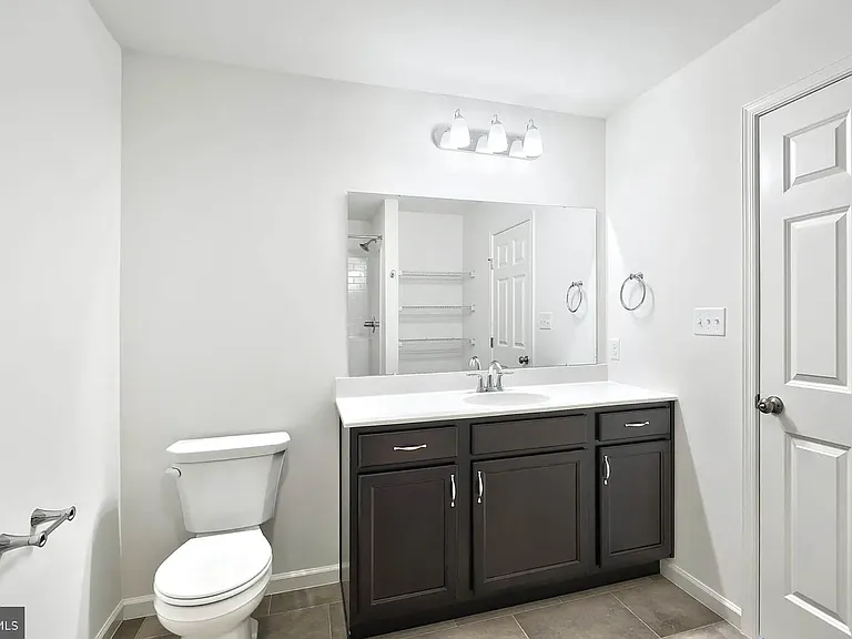 7882 Briarwood Dr — Photo 31