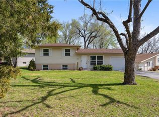 6311 NE Agnes Cir, Gladstone, MO 64119