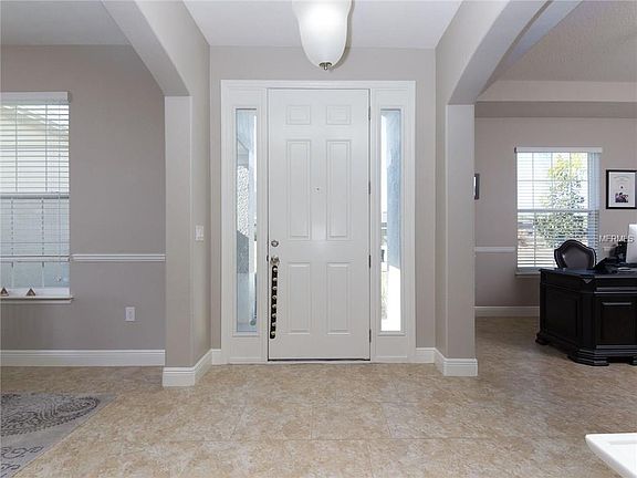 3rd image of 1079 Rock Creek St