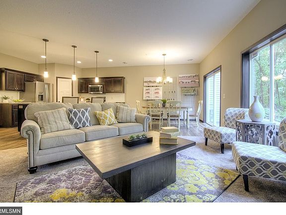 4th image of 5258 Greenwood Dr