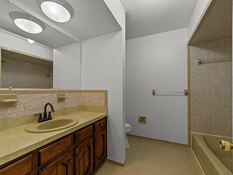 828 Jo Anne Cir — Photo 19