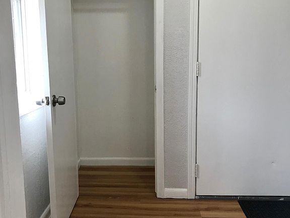 Entryway closet