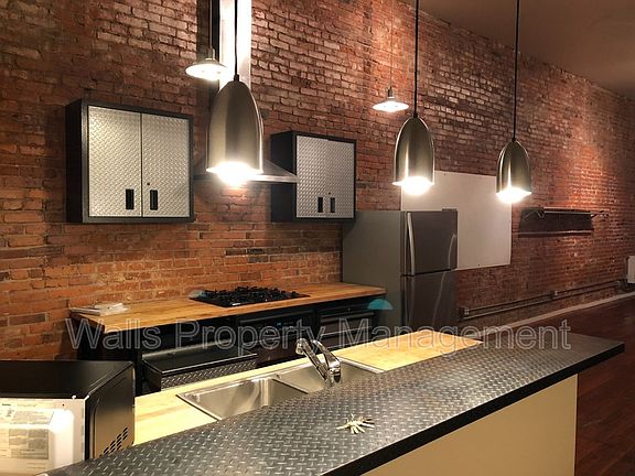 2nd image of 211 1st Ave S Ste 202