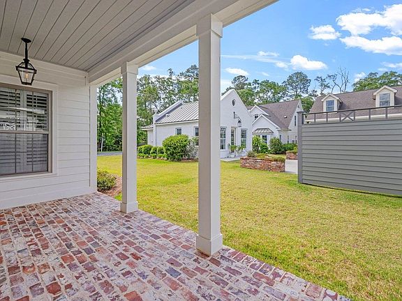 3rd image of 1219 Braemore Way