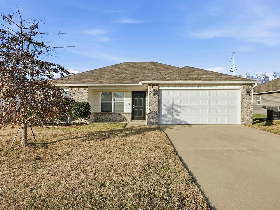 1st image of 1801 Yarrow Dr