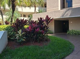 5749 Camino Del Sol APT 202, Boca Raton, FL 33433
