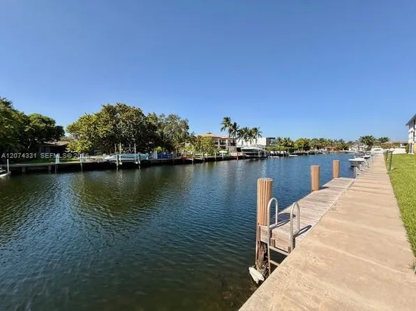 455 Paradise Isle Blvd APT 109, Hallandale Beach, FL 33009
