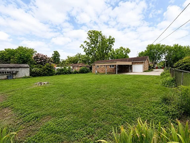 Fleming Rd — Photo 14