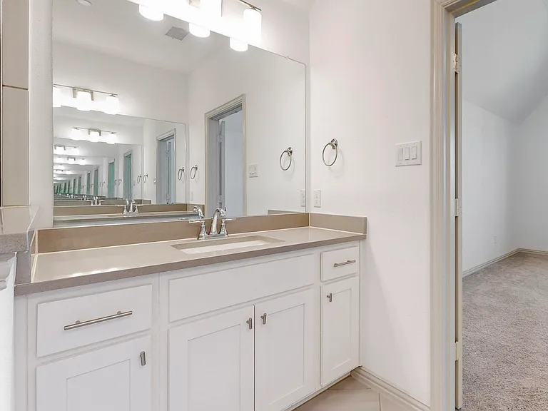 4325 Oliver Dr — Photo 15