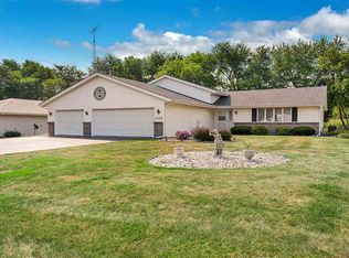 7167 Rye Ridge Trl, Cherry Valley, IL 61016