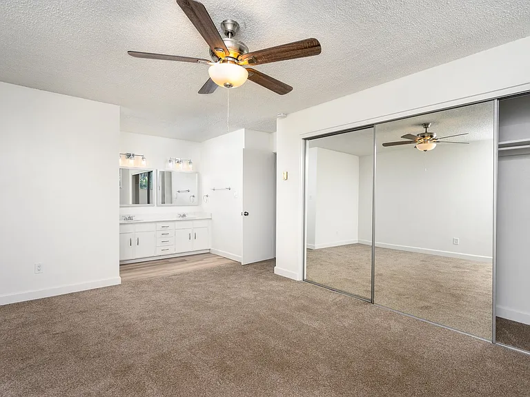 Antone Apartments — Photo 179