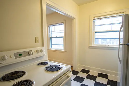 1634 NE 41st Ave #4 Photo 1