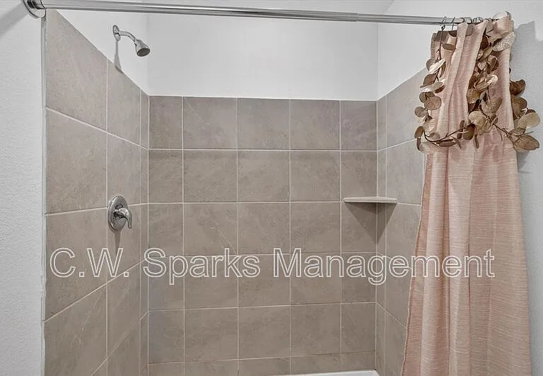 6825 Sunbeam Cir — Photo 16