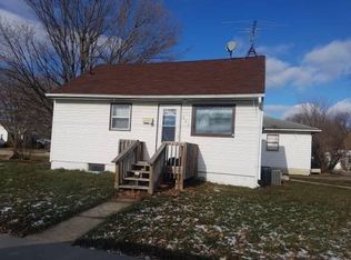 238 25th St SW #HOUSE, Mason City, IA 50401
