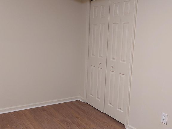 4th image of 1615 Donington Ct APT 4