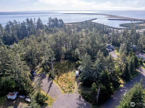 958 Gemini Court SE, Ocean Shores, WA 98569
