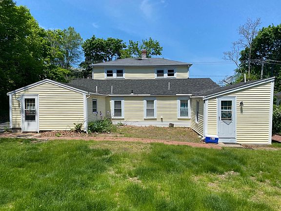 4th image of 63 Union St #63
