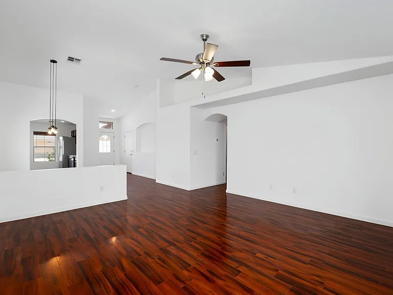 4420 E High Point Dr — Photo 18