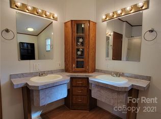 6117 Canton Dr, Concord, NC 28027