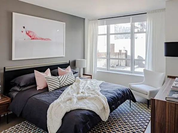 45 Hoyt Street image 3 of 5