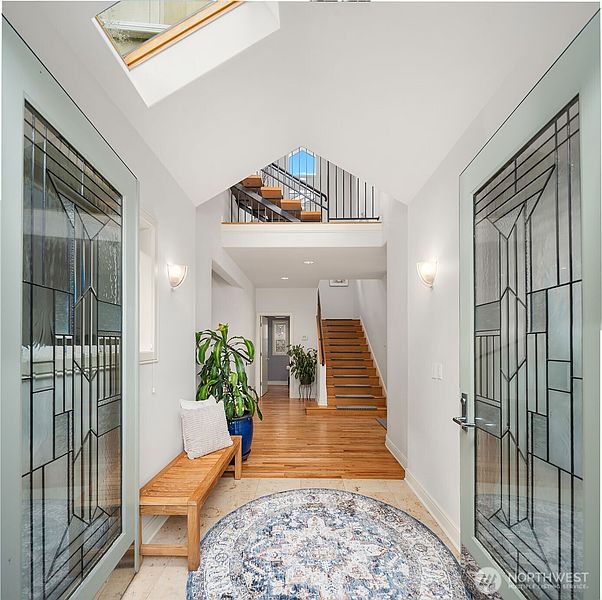 5th image of 8418 Island Drive S