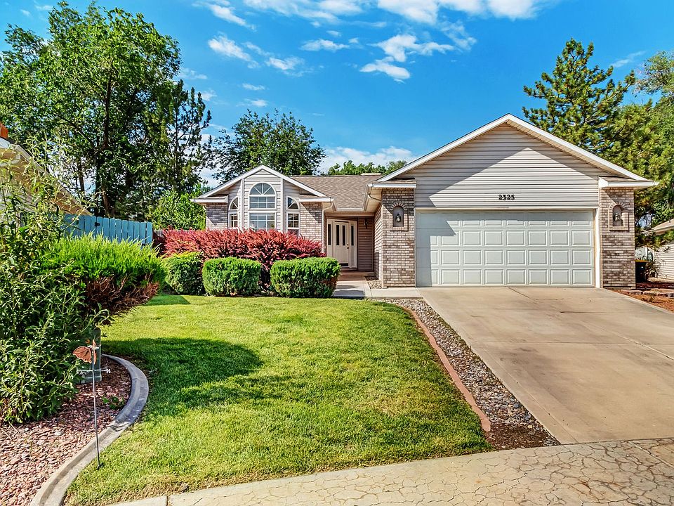 1st image of 2325 Springside Ct