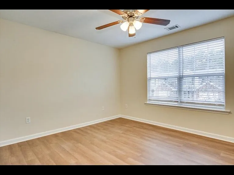 616 Goodale Ln — Photo 14