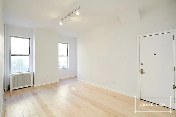 Rented by Grand & Co. | media 18