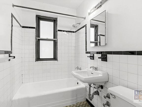 5th image of 417 Grand St #E708