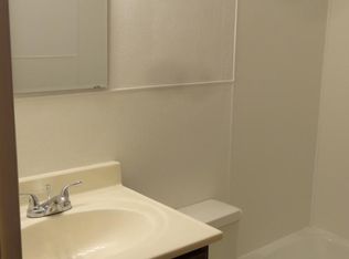 428 Ofarrell St APT 8, Collinsville, IL
