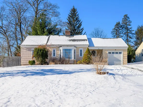 8 First Street Extension, Danbury, CT 06810