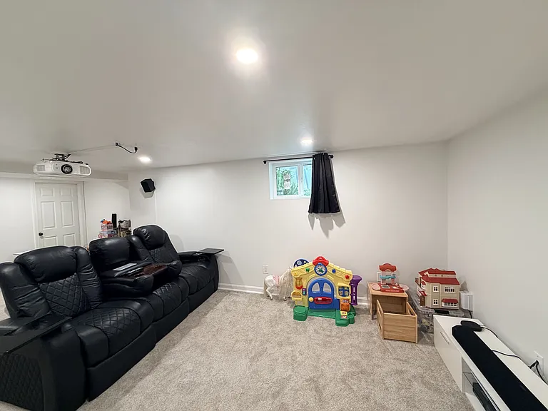 21 Bypass Rd — Photo 27
