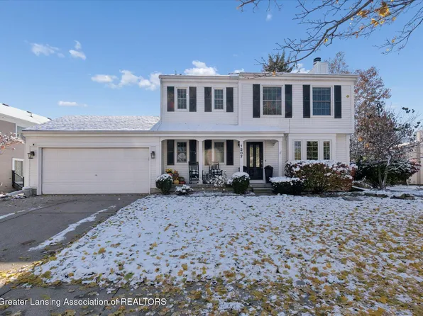 1207 Chartwell Carriage Way S, East Lansing, MI 48823