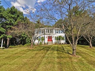 10 Chickadee Dr, Norfolk, MA 02056