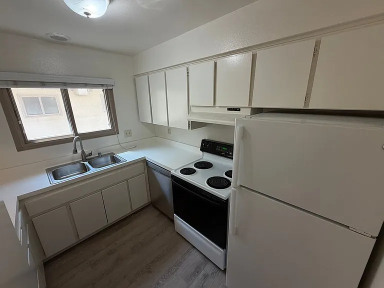 4098 Valeta St #386 — Photo 5
