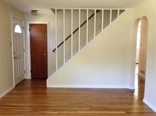 346 Douglas Rd, Lowell, MA 01852