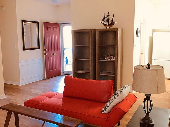 Living rm and entrance