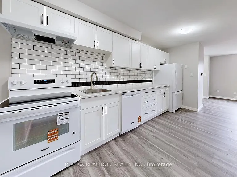 362 Elgin Ct #3 — Photo 7