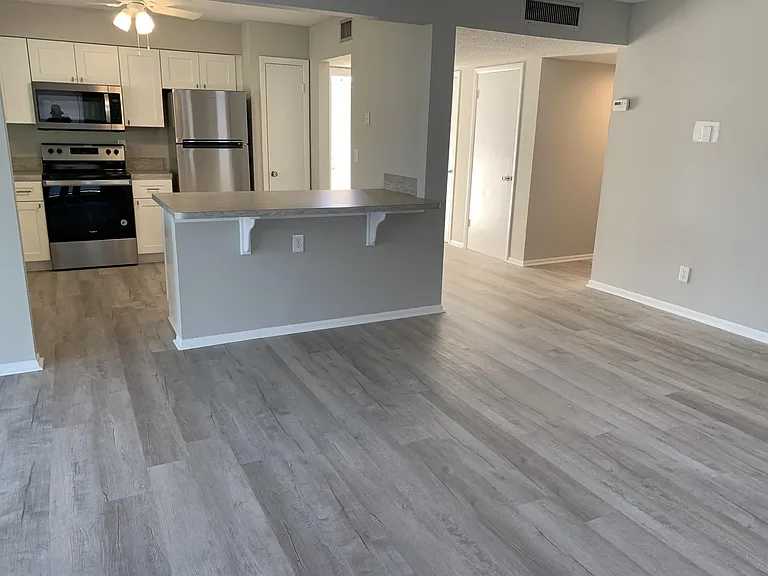 1920 W Lakeview Blvd #1 — Photo 27