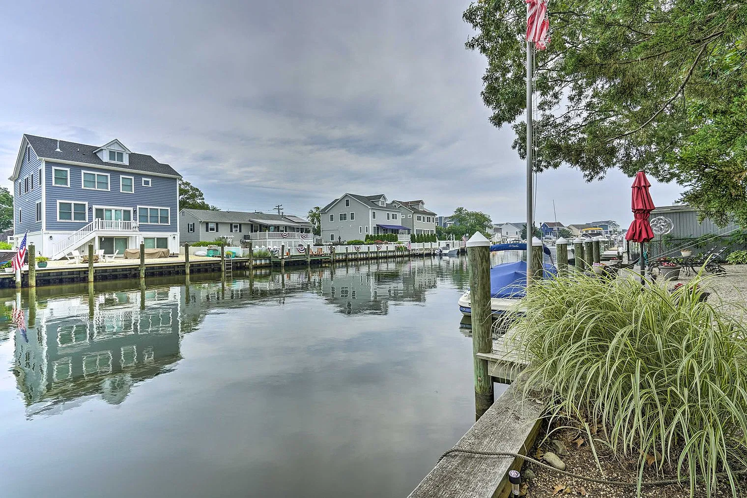 3 bed, 1.0 bath, 1496 sqft, $4,588 — Photo 4