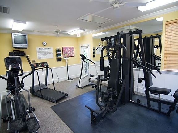 24-hr Fitness Center