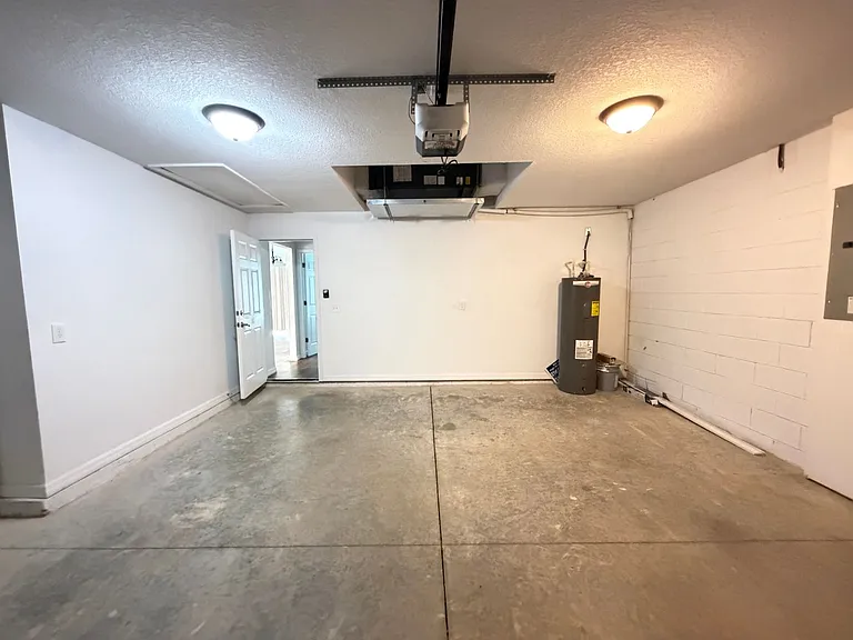 85 Maple Dr — Photo 21